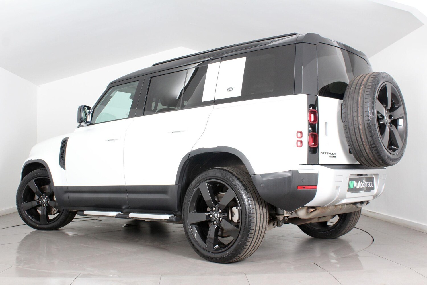 Used Land Rover Defender 2020 for sale - 76988507: Photo 12