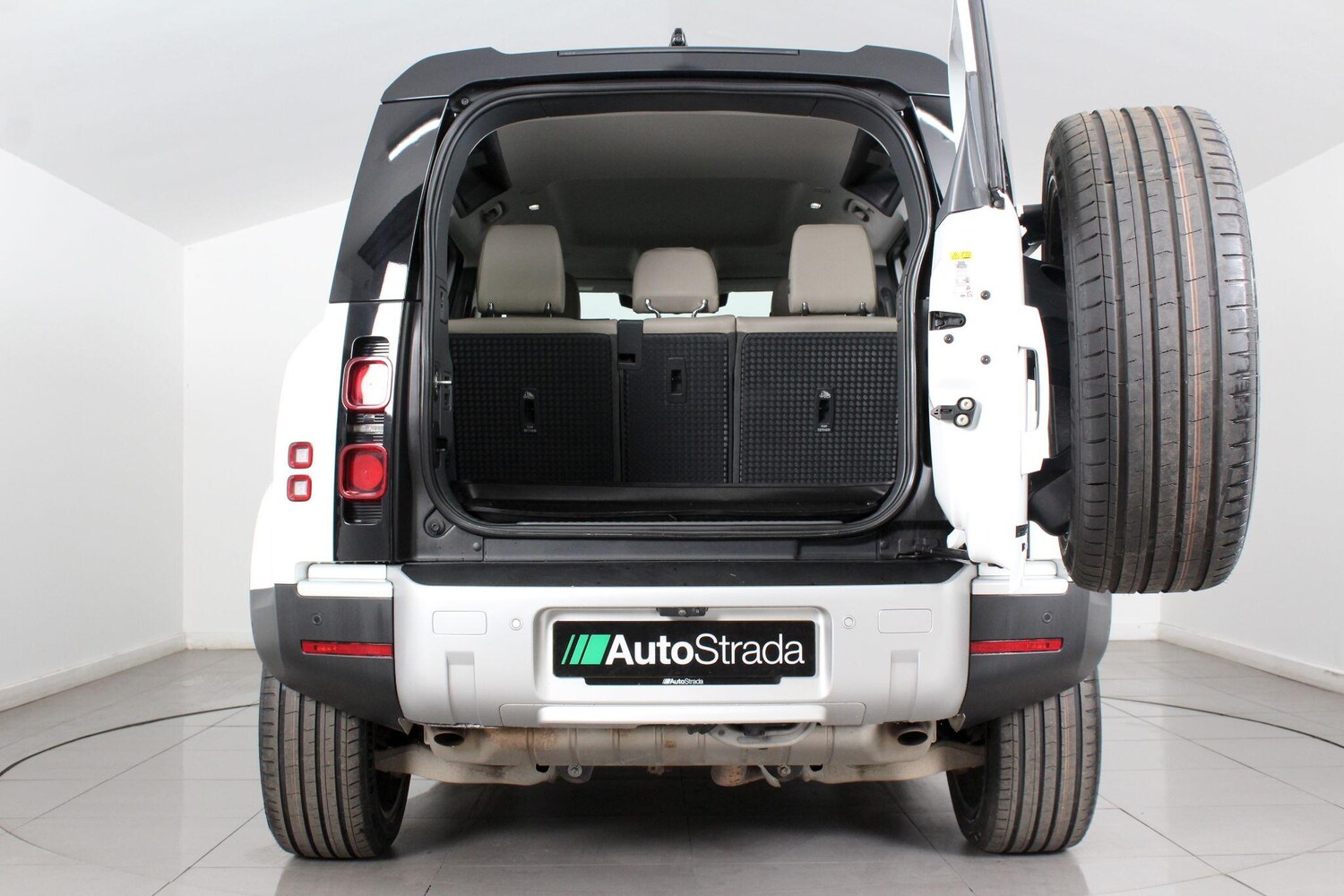 Used Land Rover Defender 2020 for sale - 76988507: Photo 27