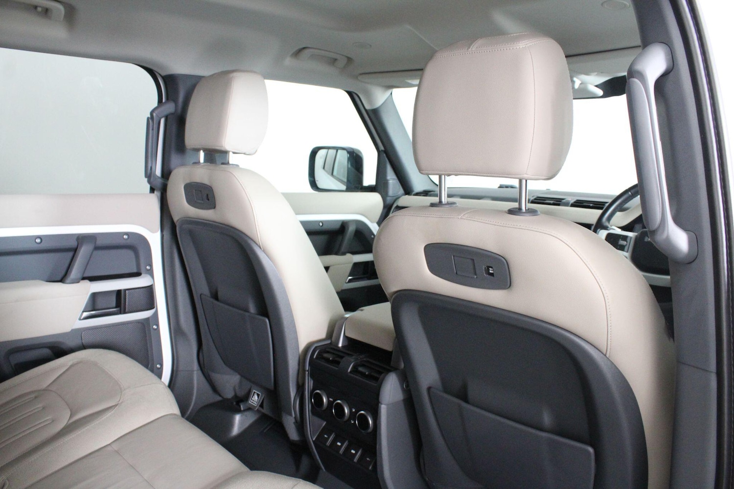 Used Land Rover Defender 2020 for sale - 76988507: Photo 55