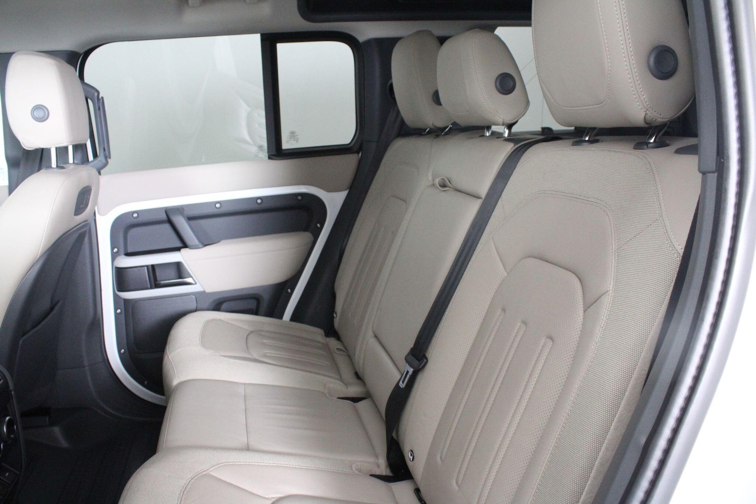 Used Land Rover Defender 2020 for sale - 76988507: Photo 65