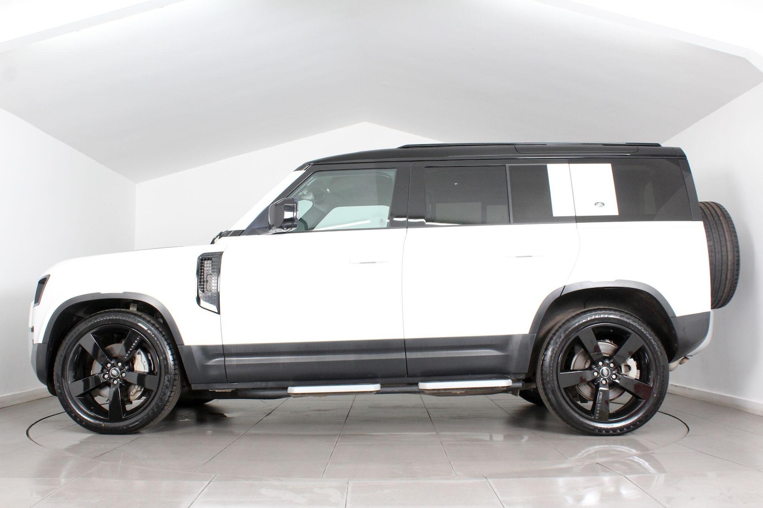 Used Land Rover Defender 2020 for sale - 76988507: Photo 9