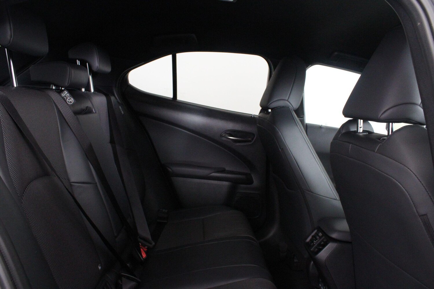 Used Lexus UX for sale - 76994772: Photo 34