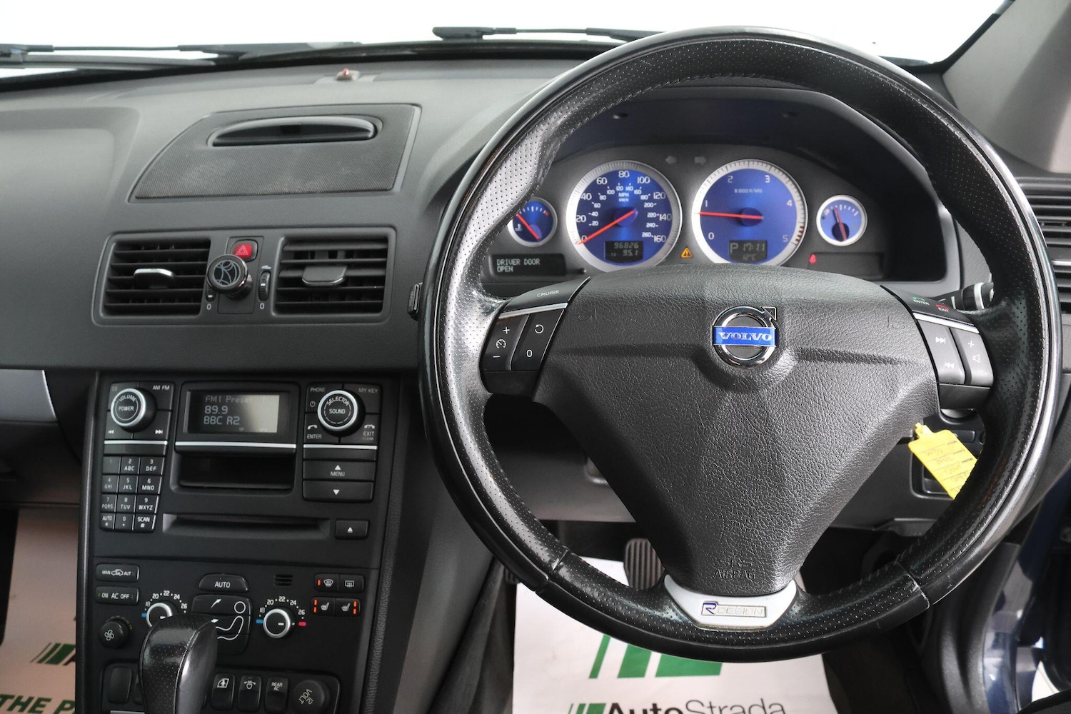 Used Volvo XC90 2012 for sale - 77101687: Photo 22