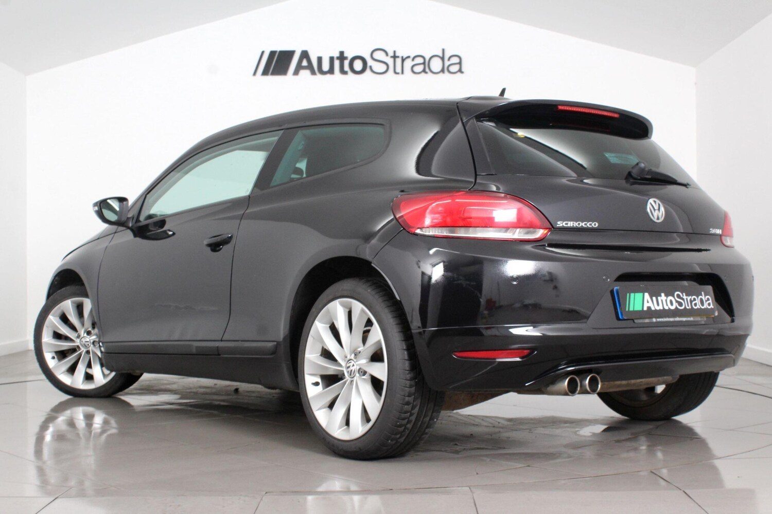 Used Volkswagen Scirocco 2010 for sale - 76989599: Photo 10