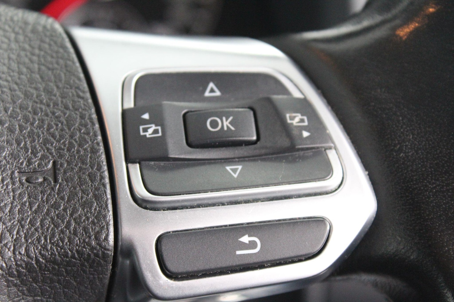 Used Volkswagen Scirocco 2010 for sale - 76989599: Photo 29