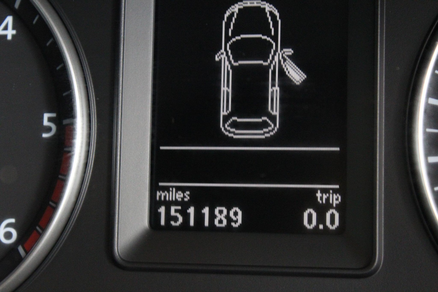 Used Volkswagen Scirocco 2010 for sale - 76989599: Photo 32