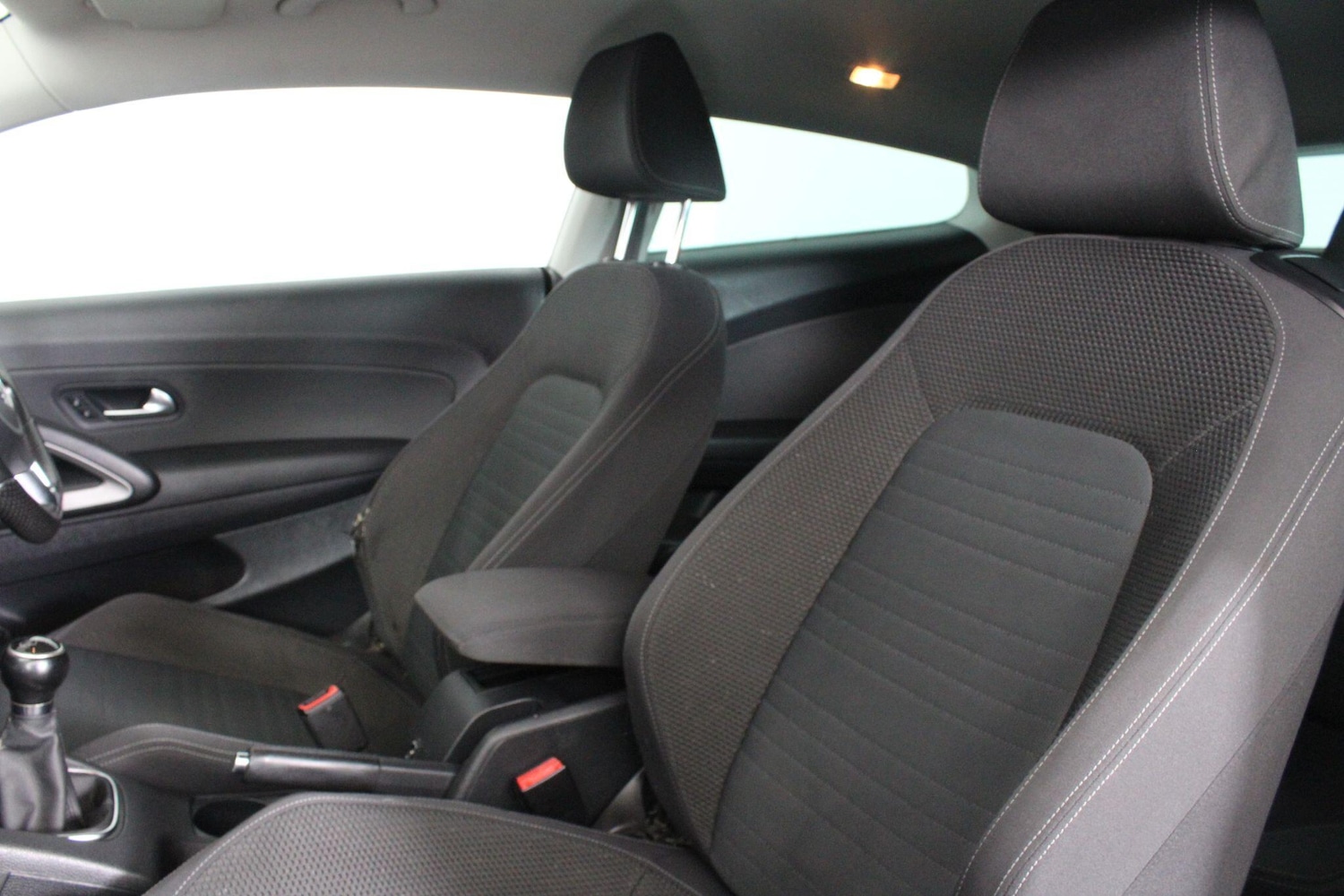 Used Volkswagen Scirocco 2010 for sale - 76989599: Photo 51