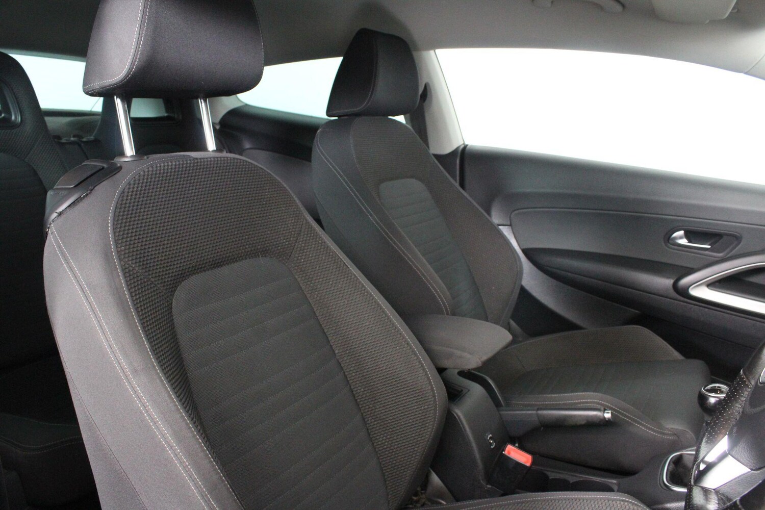 Used Volkswagen Scirocco 2010 for sale - 76989599: Photo 52
