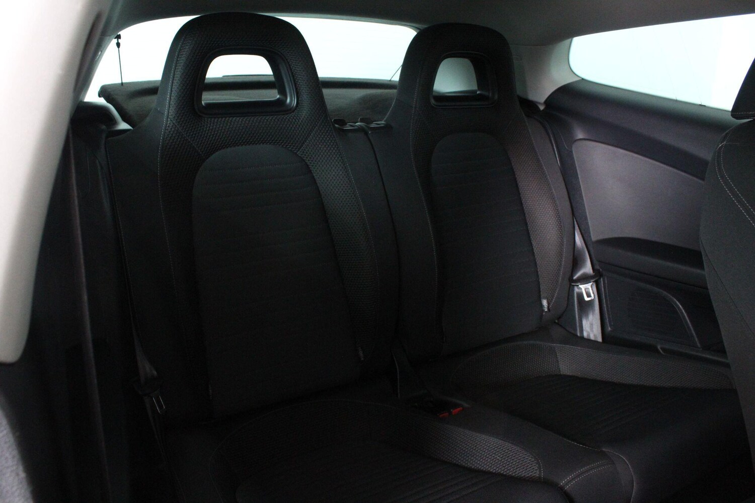 Used Volkswagen Scirocco 2010 for sale - 76989599: Photo 55