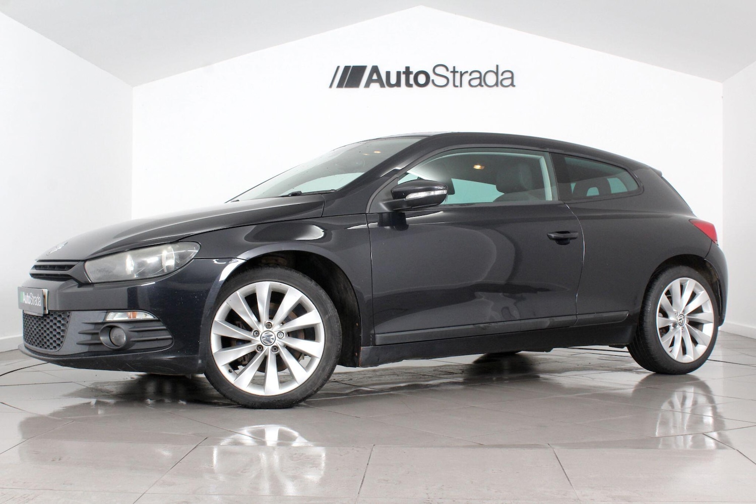 Used Volkswagen Scirocco 2010 for sale - 76989599: Photo 6