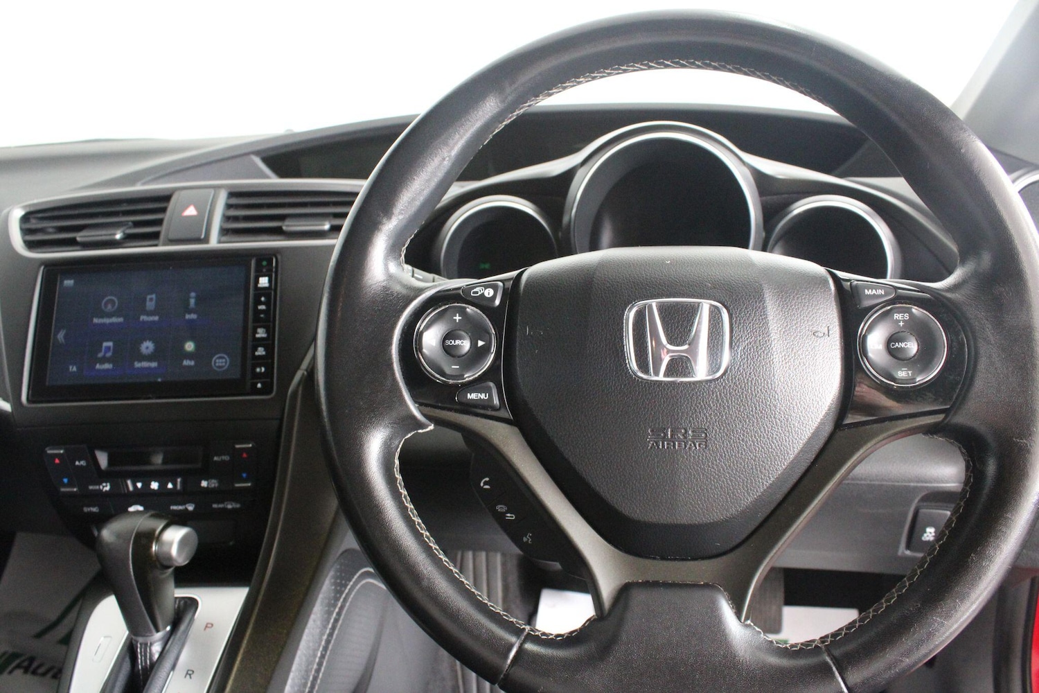 Used Honda Civic 2016 for sale - 76990135: Photo 24