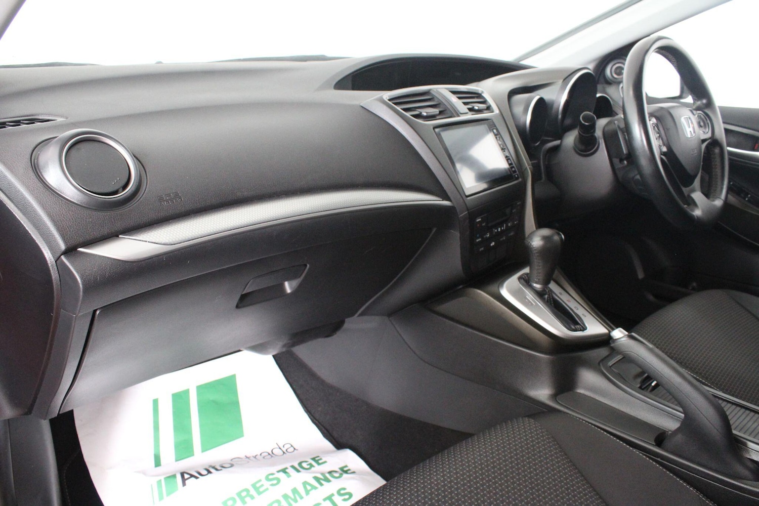 Used Honda Civic 2016 for sale - 76990135: Photo 53