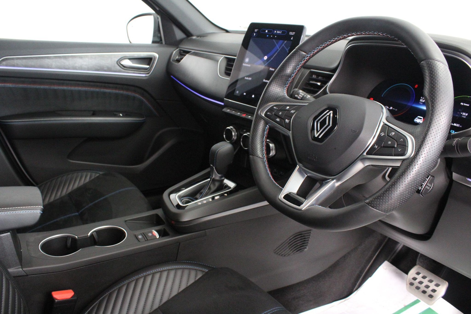 Used Renault Arkana for sale - 76991731: Photo 3