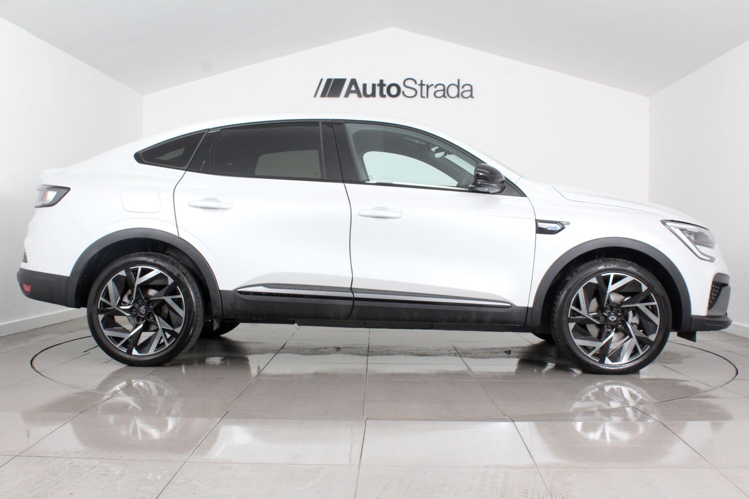 Used Renault Arkana for sale - 76991731: Photo 7