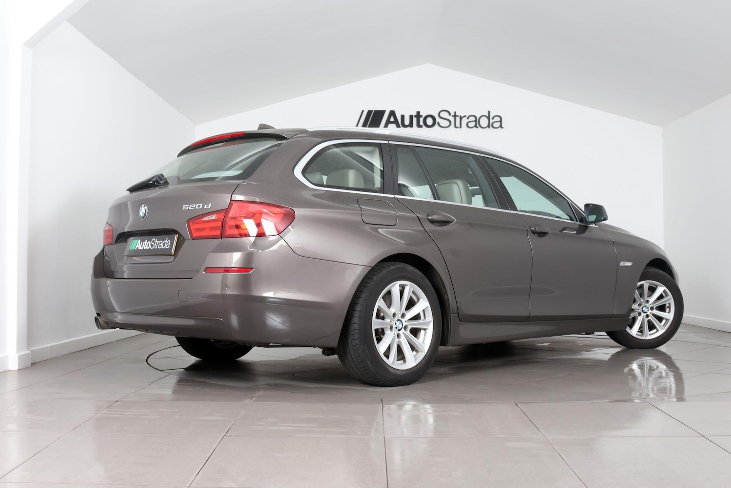Used BMW 5 Series for sale - 77784810: Photo 12