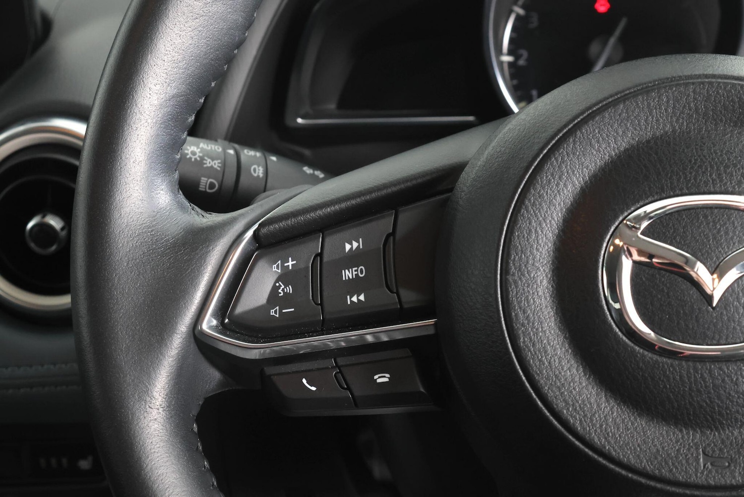 Used Mazda Mazda2 2022 for sale - 77625626: Photo 27