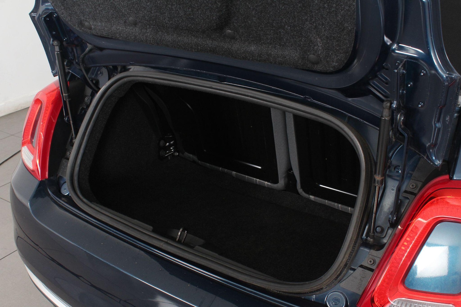 Used Fiat 500 2018 for sale - 76989610: Photo 70