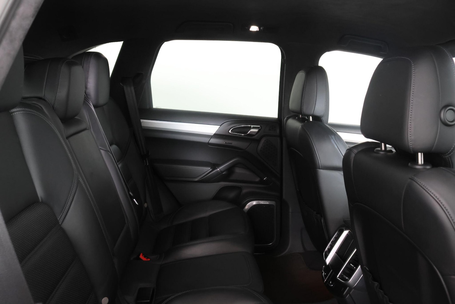 Used Porsche Cayenne 2013 for sale - 77597826: Photo 27