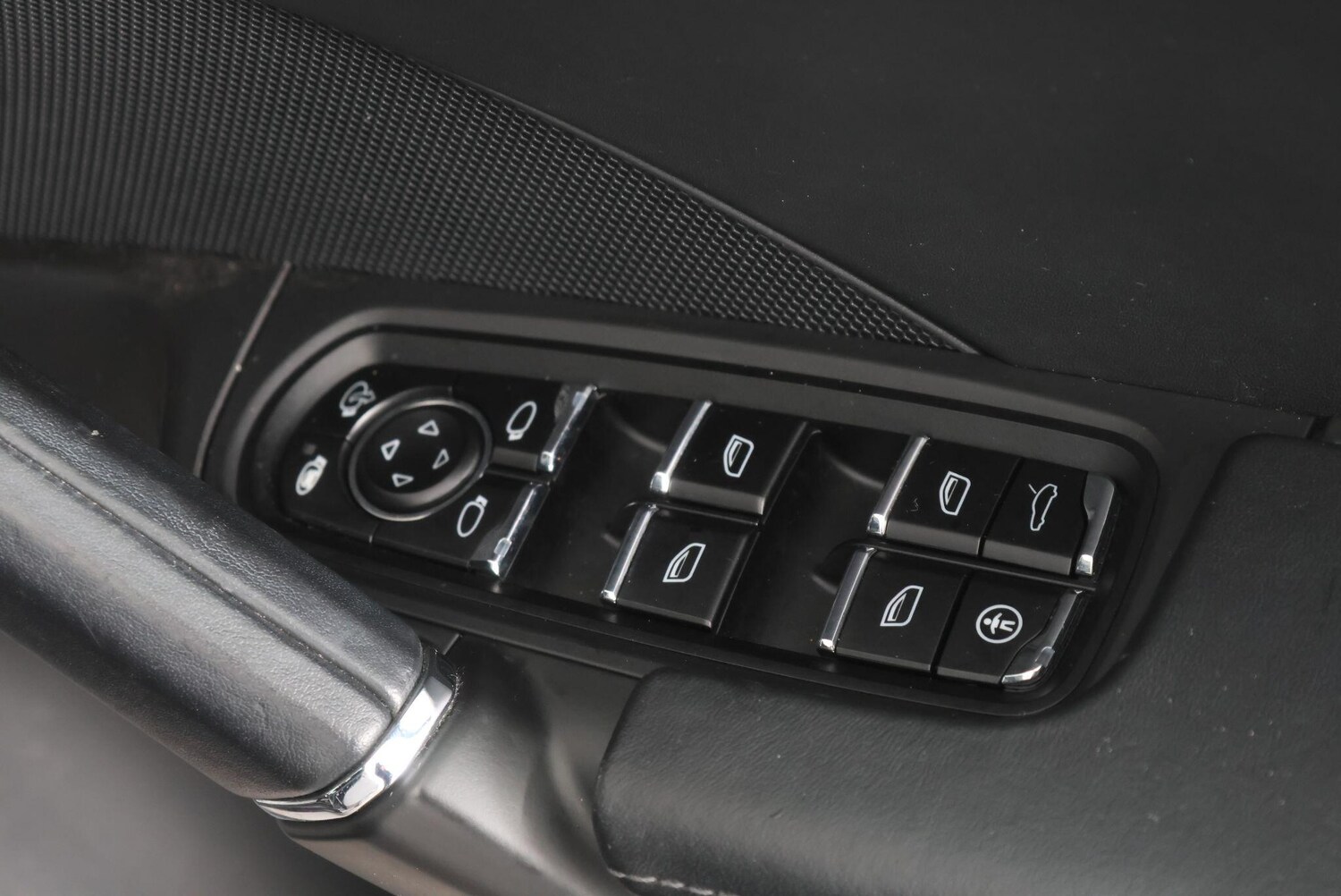 Used Porsche Cayenne 2013 for sale - 77597826: Photo 31