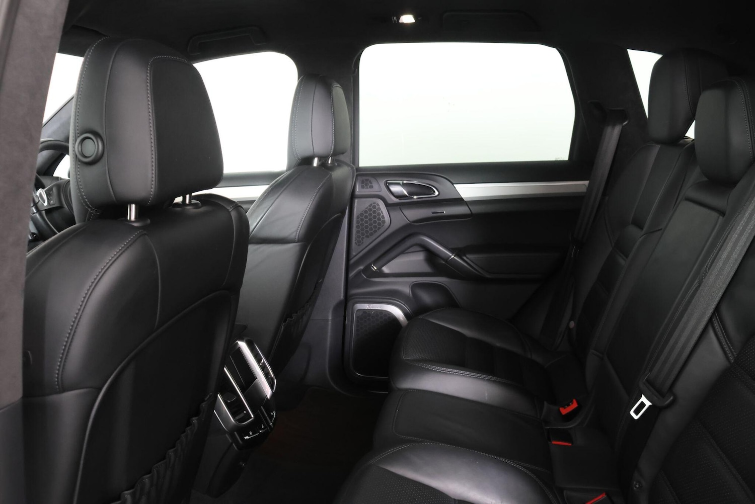 Used Porsche Cayenne 2013 for sale - 77597826: Photo 44