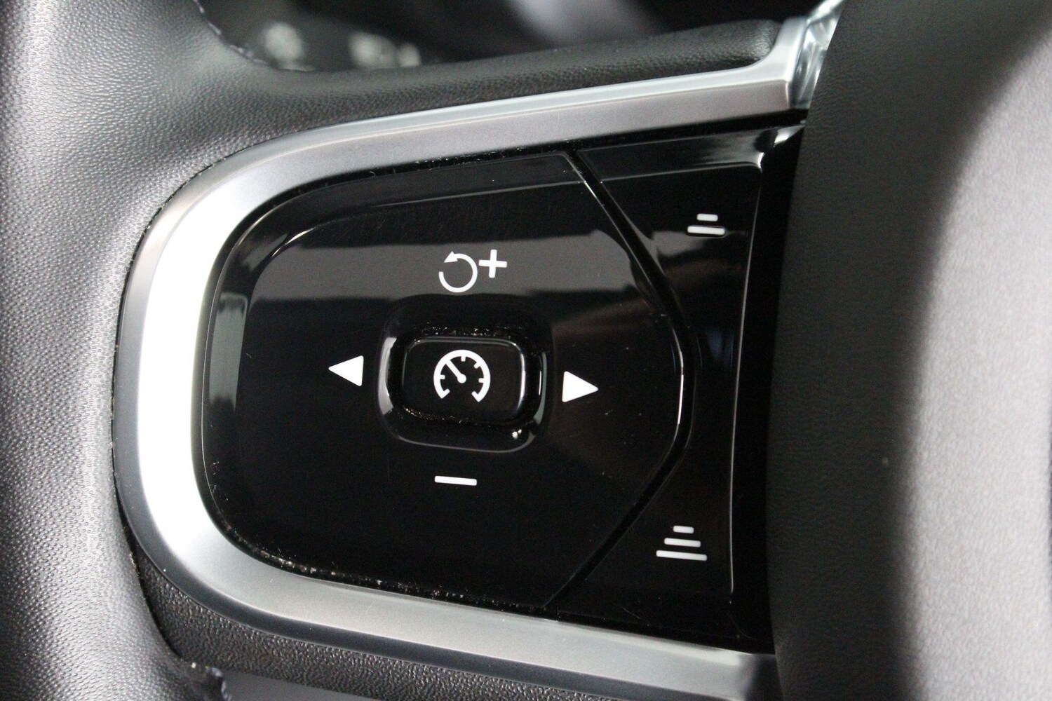 Used Volvo XC60 2021 for sale - 77574584: Photo 26