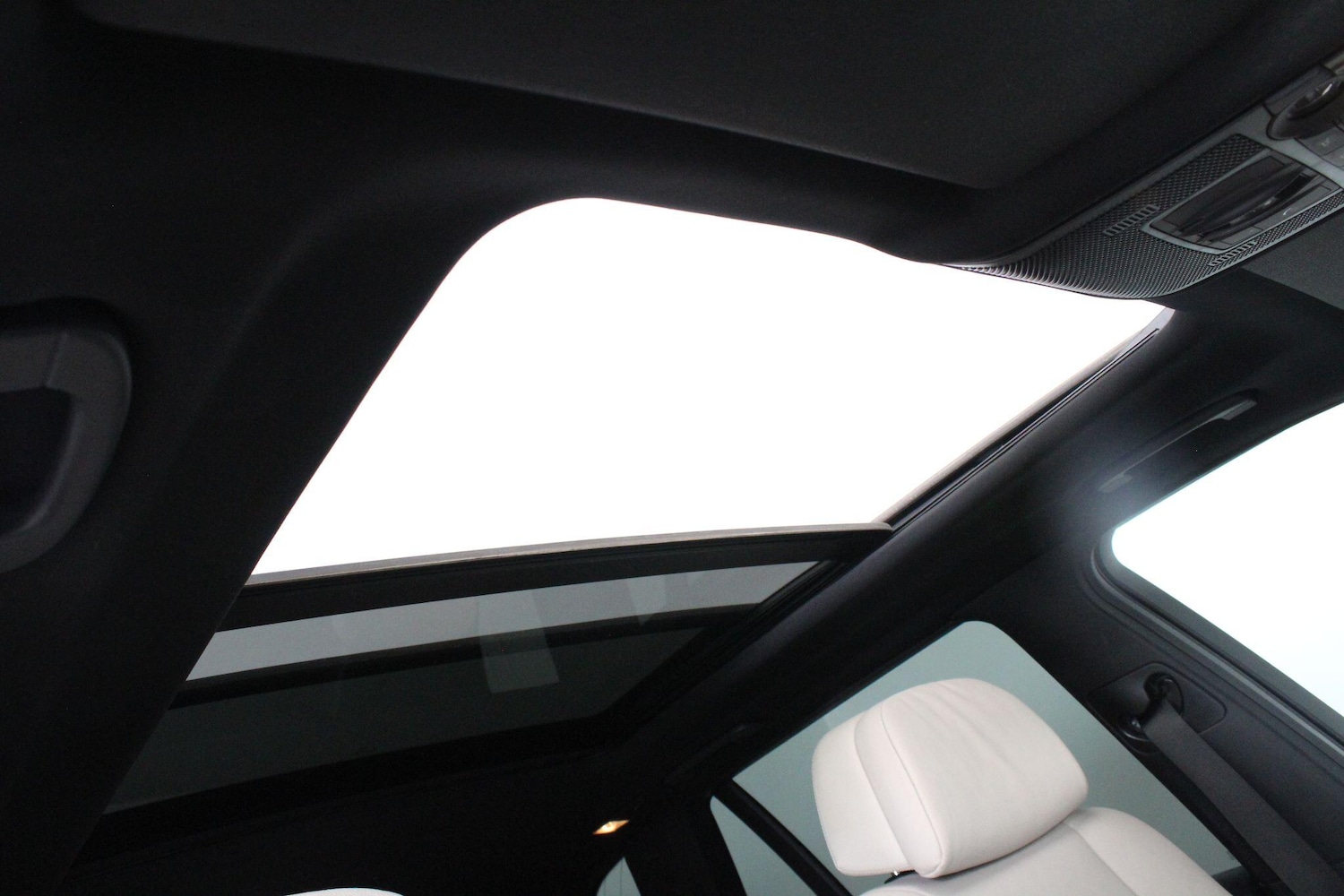 Used BMW X5 2012 for sale - 77352105: Photo 4