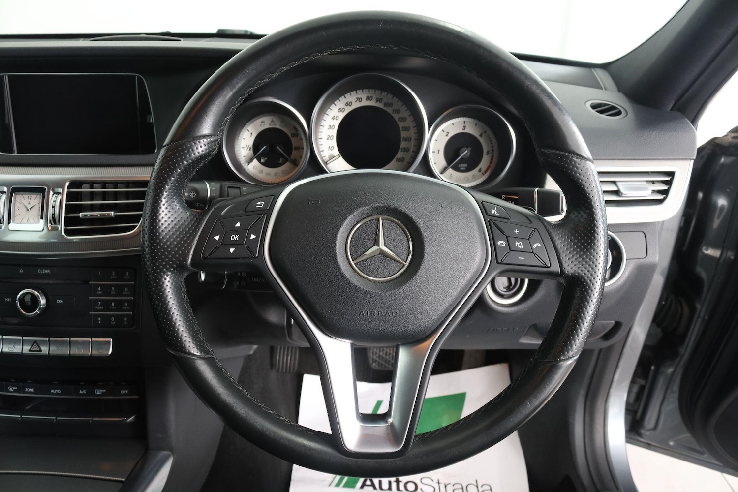 Used Mercedes-Benz E Class 2016 for sale - 77015891: Photo 19