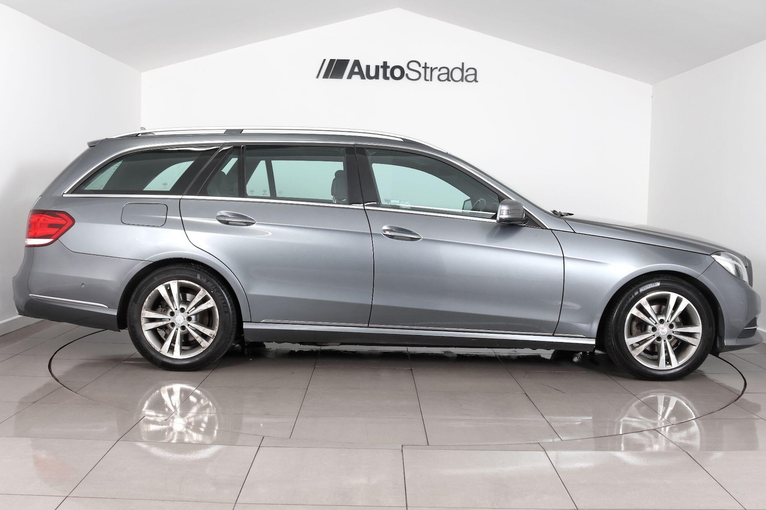 Used Mercedes-Benz E Class 2016 for sale - 77015891: Photo 6