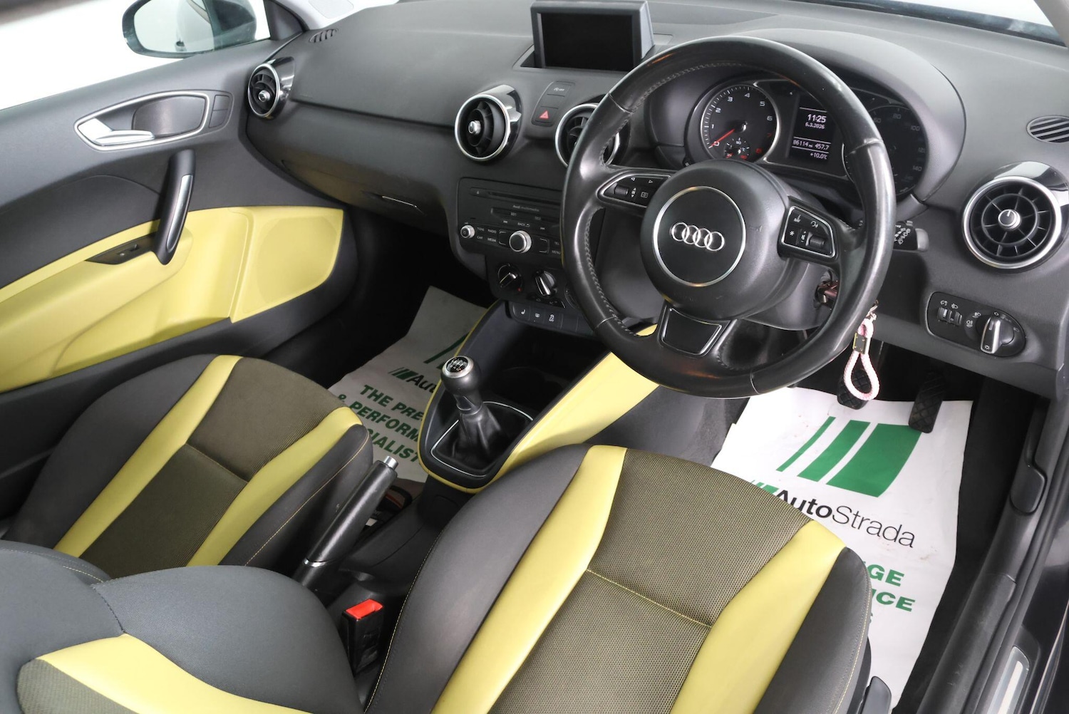 Used Audi A1 for sale - 77784792: Photo 2