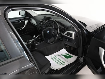 Used BMW 1 Series 2012 for sale - 77344909: Photo