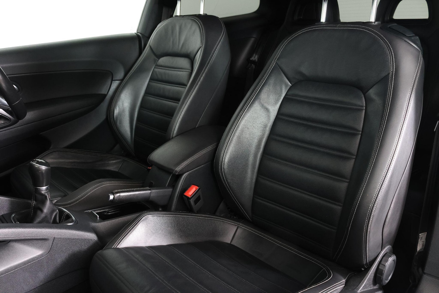 Used Volkswagen Scirocco 2016 for sale - 77021336: Photo 35