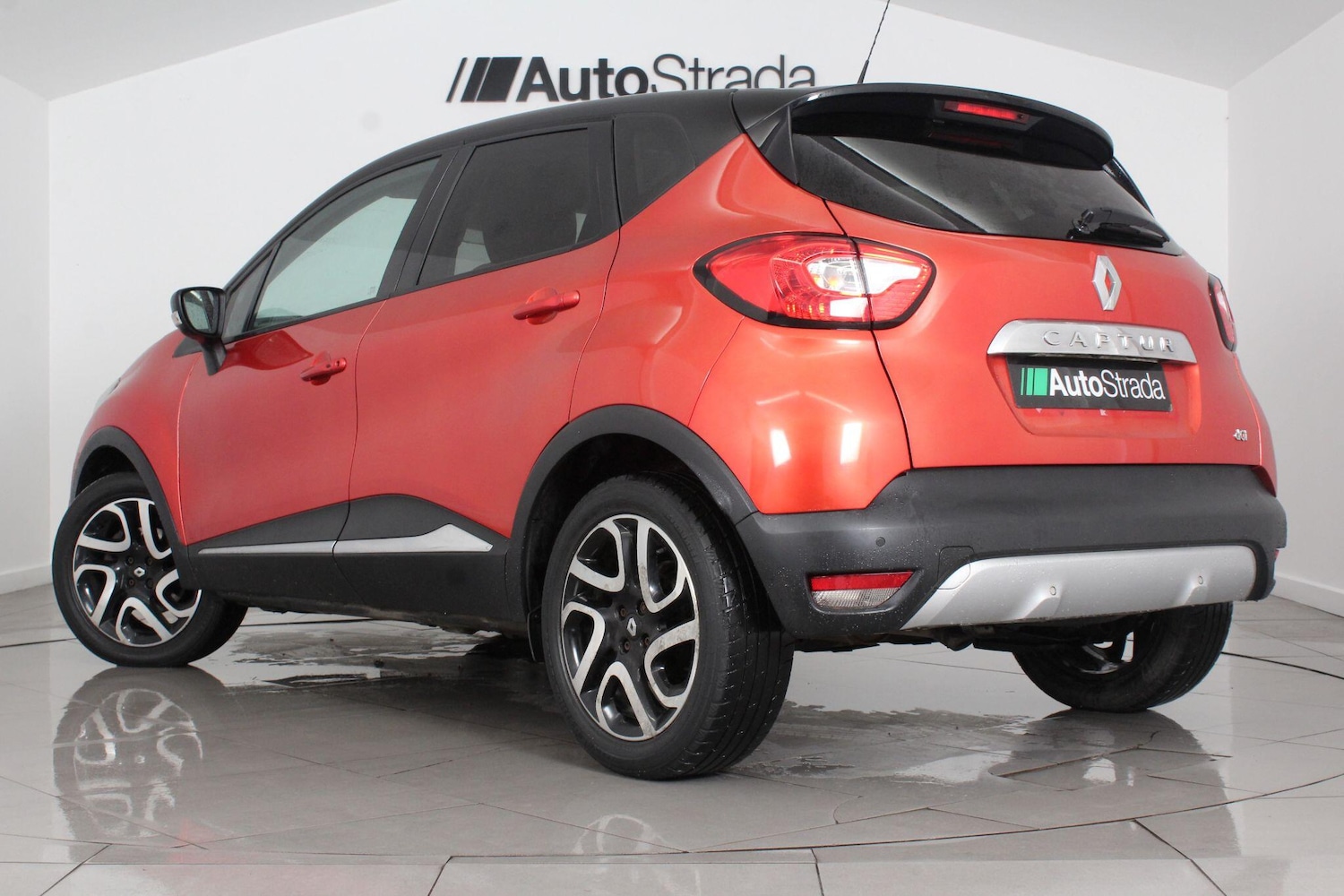 Used Renault Captur 2015 for sale - 76990705: Photo 10