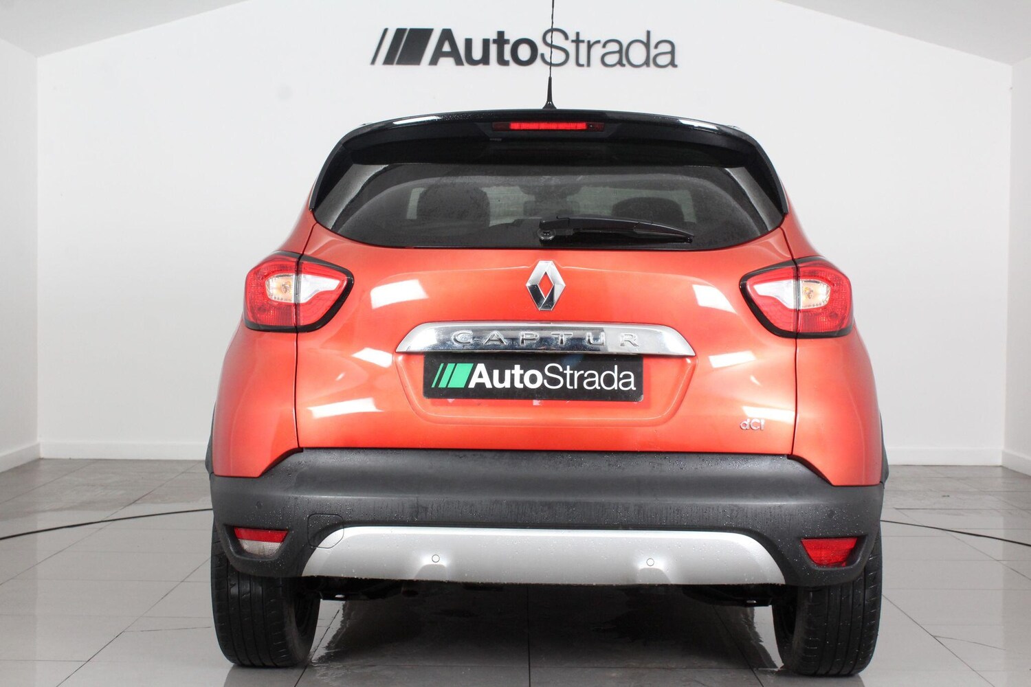 Used Renault Captur 2015 for sale - 76990705: Photo 11