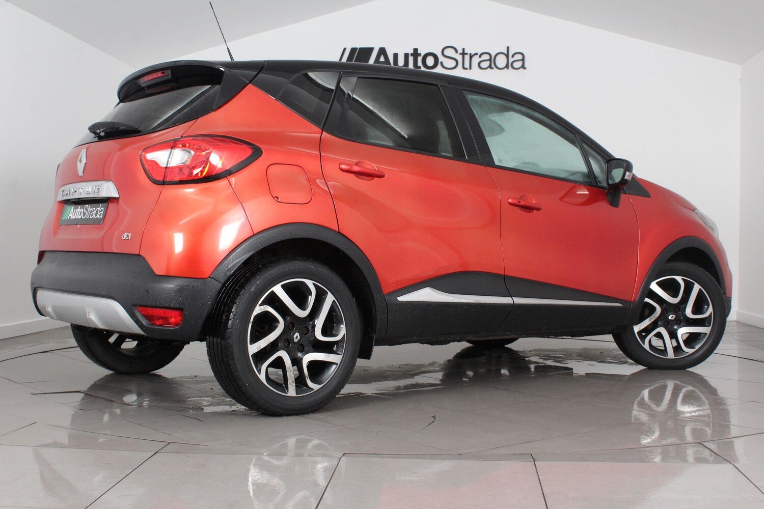 Used Renault Captur 2015 for sale - 76990705: Photo 13