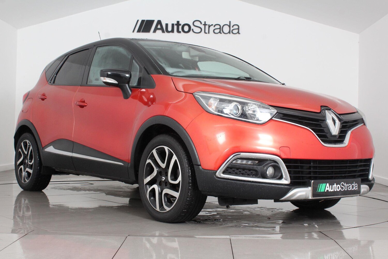 Used Renault Captur 2015 for sale - 76990705: Photo 15