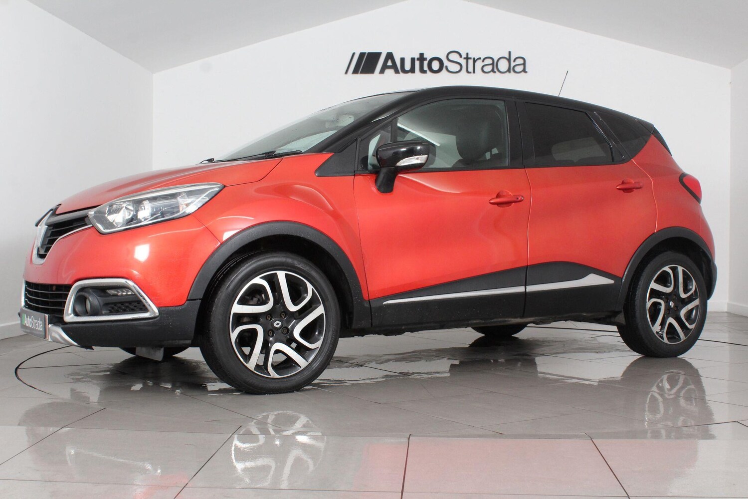 Used Renault Captur 2015 for sale - 76990705: Photo 18
