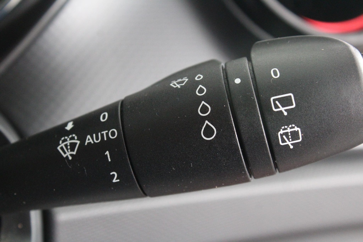 Used Renault Captur 2015 for sale - 76990705: Photo 31