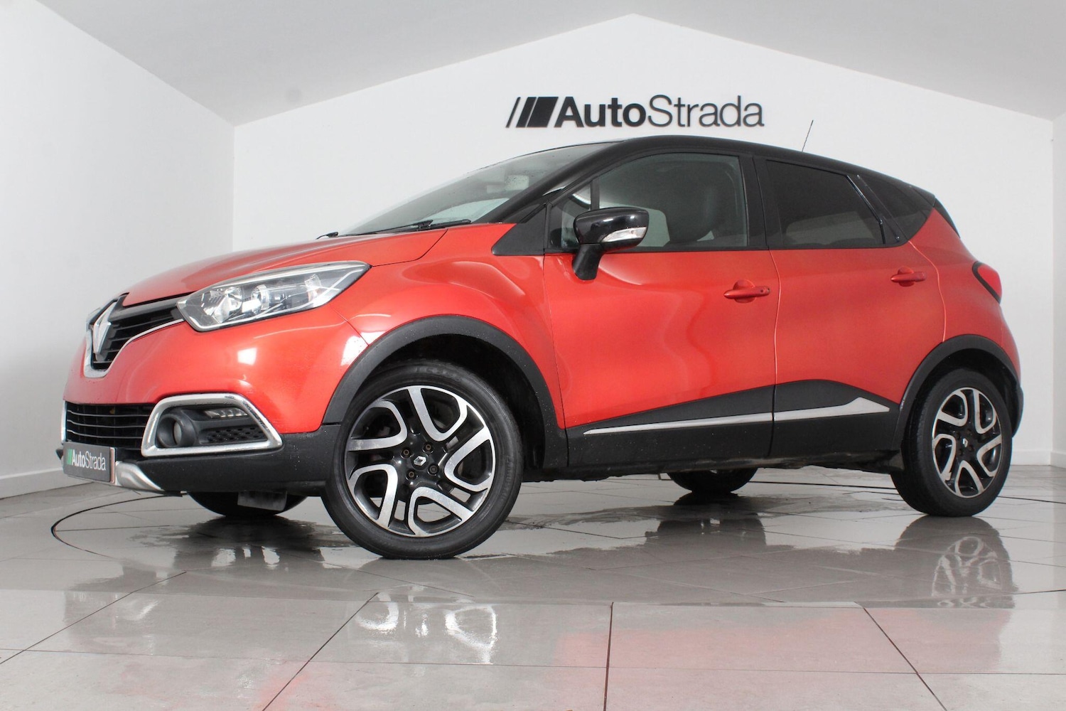 Used Renault Captur 2015 for sale - 76990705: Photo 6