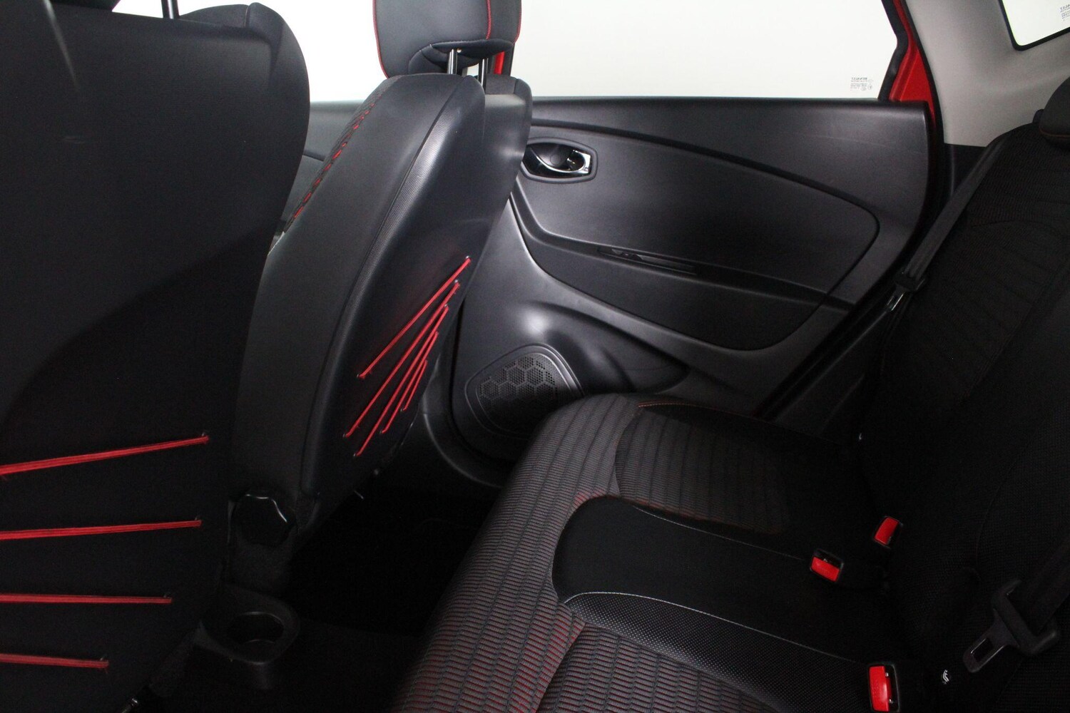 Used Renault Captur 2015 for sale - 76990705: Photo 63