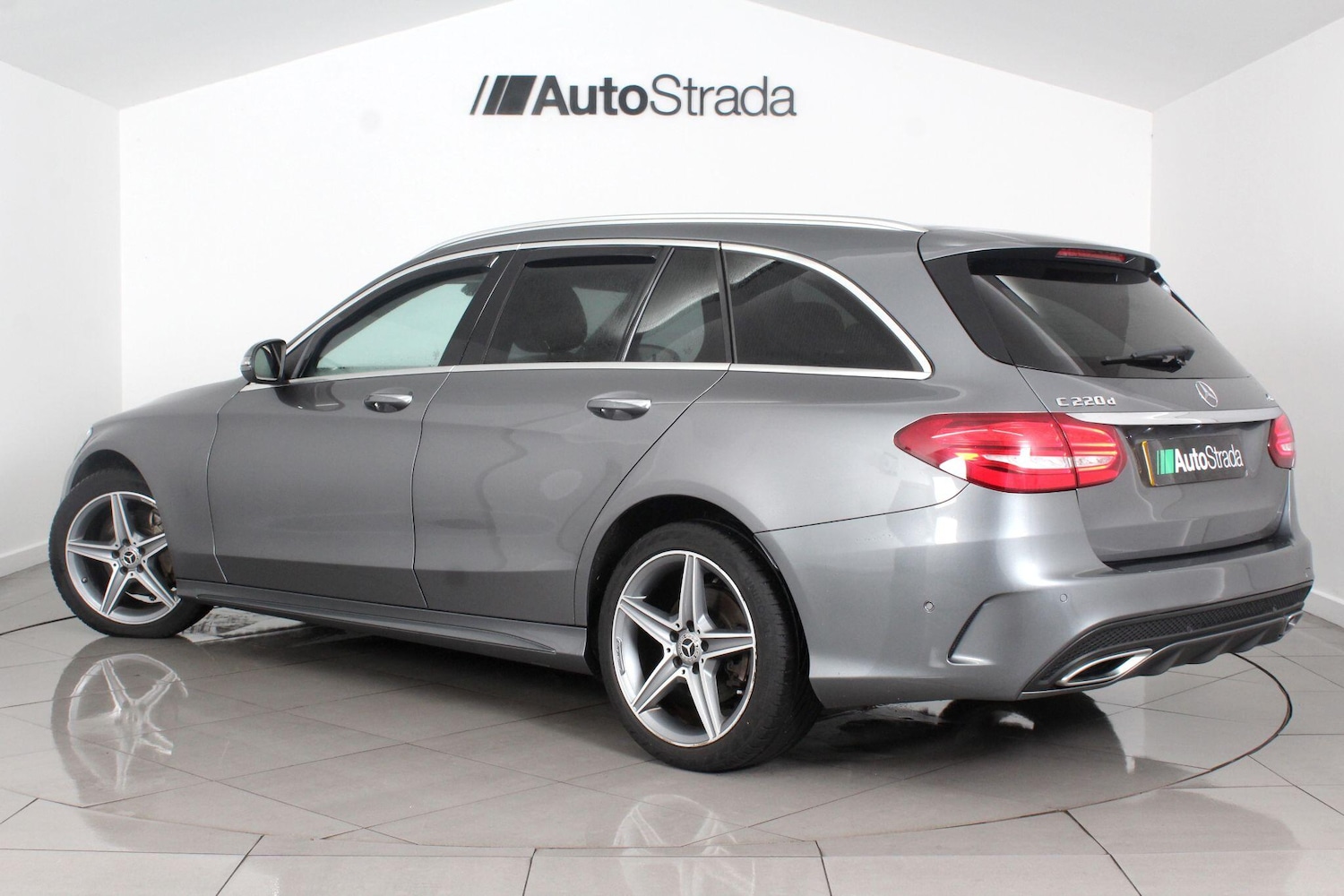 Used Mercedes-Benz C Class 2017 for sale - 77131625: Photo 10