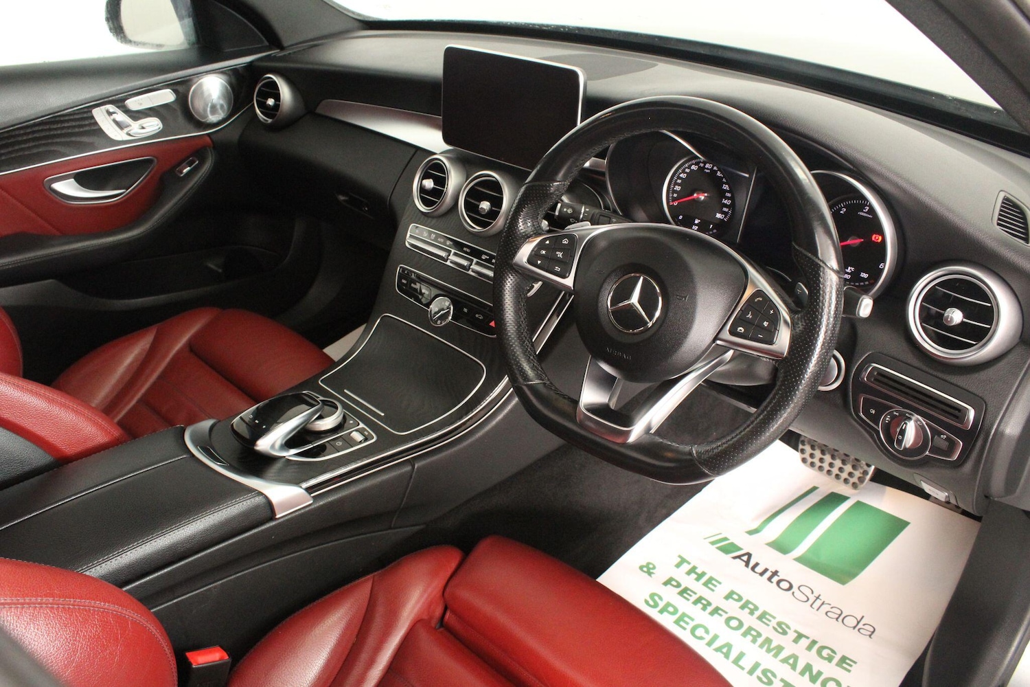 Used Mercedes-Benz C Class 2017 for sale - 77131625: Photo 3