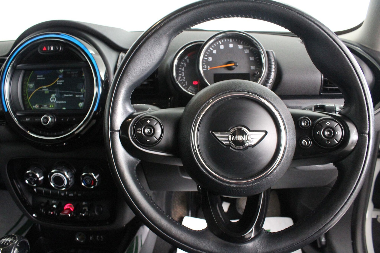 Used MINI Clubman 2017 for sale - 76992383: Photo 24