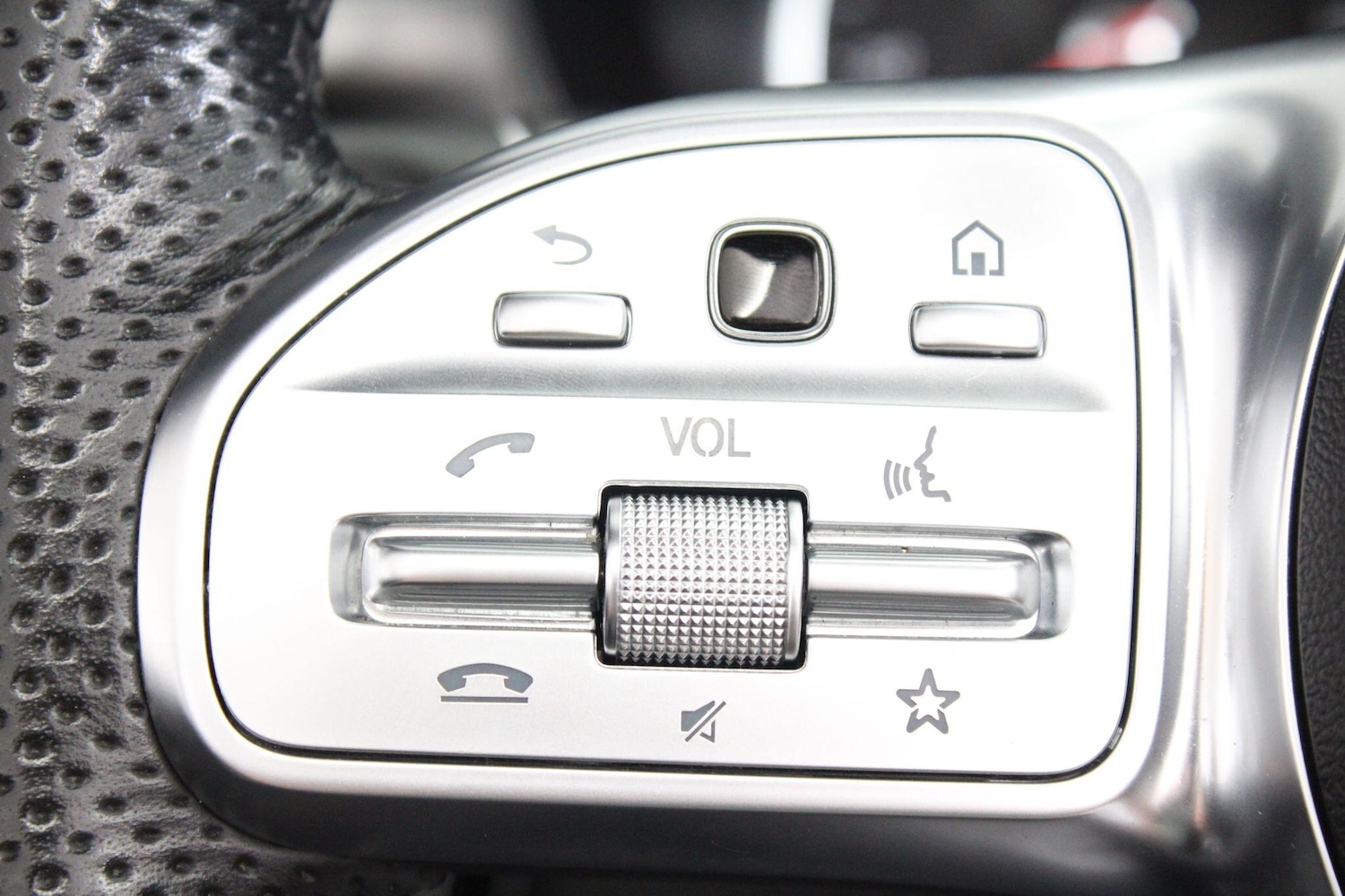 Used Mercedes-Benz C Class 2019 for sale - 76989932: Photo 41