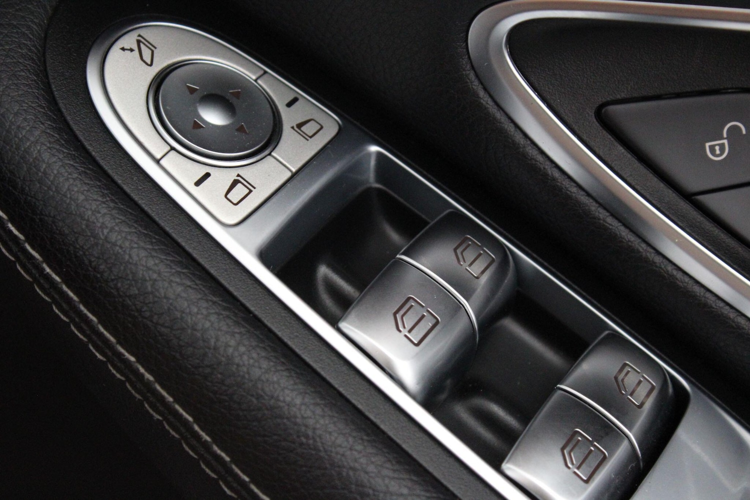 Used Mercedes-Benz C Class 2019 for sale - 76989932: Photo 69