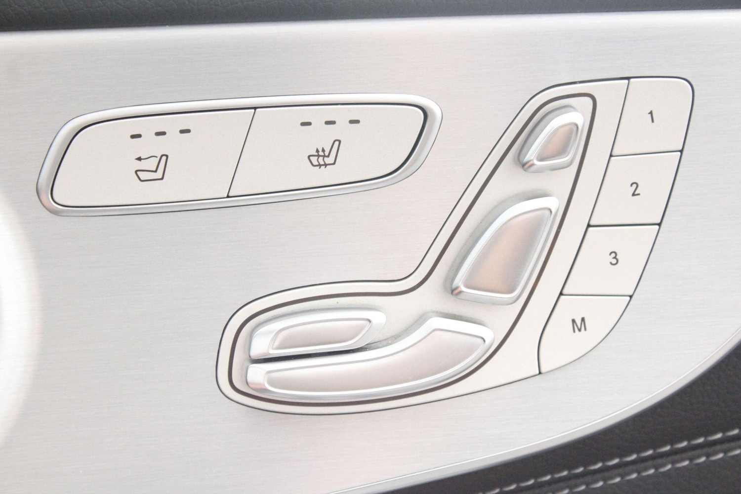 Used Mercedes-Benz C Class 2019 for sale - 76989932: Photo 71