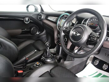 Used MINI Hatch 2015 for sale - 76995719: Photo