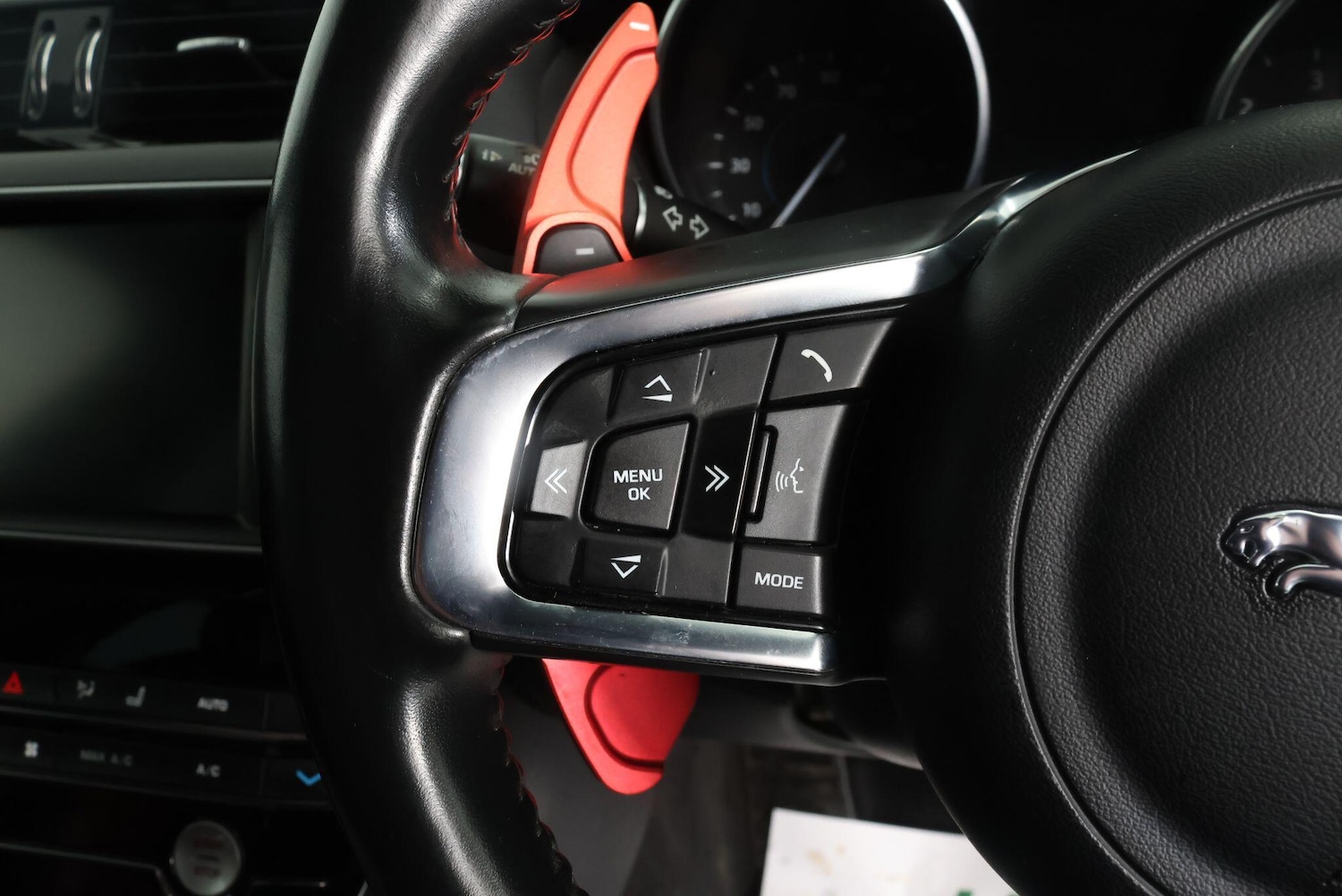 Used Jaguar XE for sale - 77279189: Photo 20