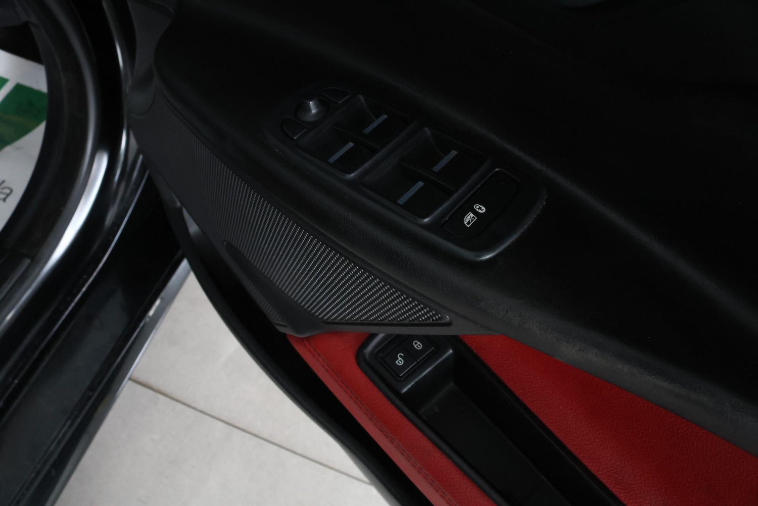 Used Jaguar XE for sale - 77279189: Photo 31