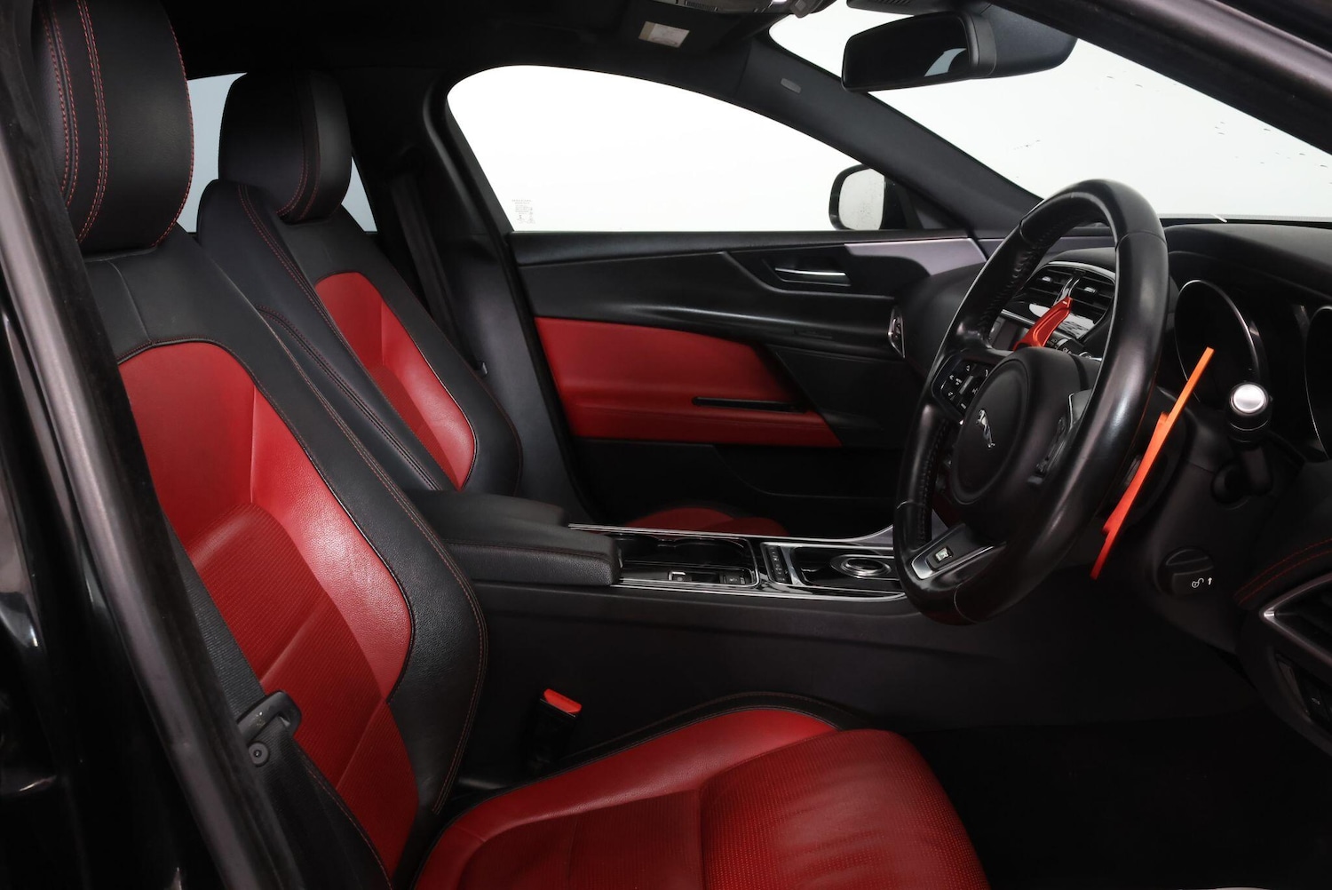 Used Jaguar XE for sale - 77279189: Photo 37