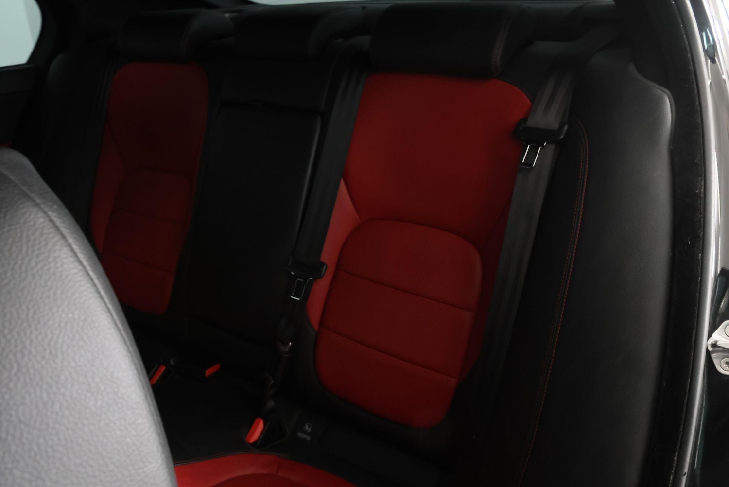 Used Jaguar XE for sale - 77279189: Photo 45